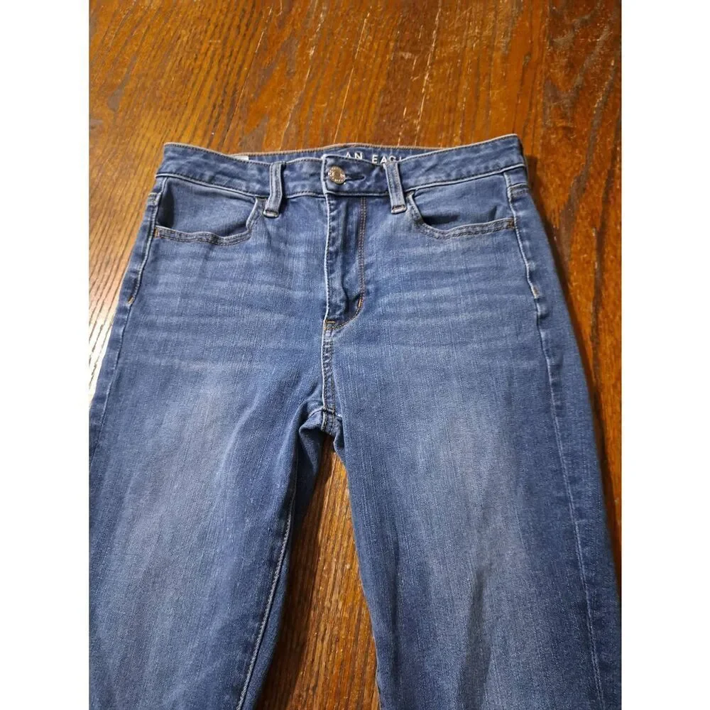 Size 2 American Eagle Super Hi Rise Denim Blue Jean Jeggings Next Level Stretch